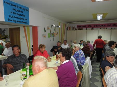 Tradicionalno srečanje starejših občanov starih 70 in več let 8